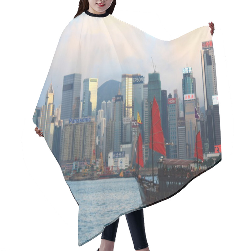 Personality  Hong Kong Skyline Hair Cutting Cape