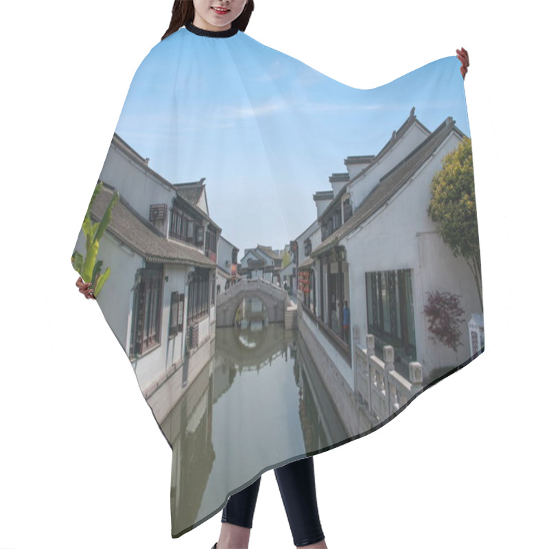 Personality  Suzhou Luzhi Ancient Town Jiangnan Cultural Park Hair Cutting Cape