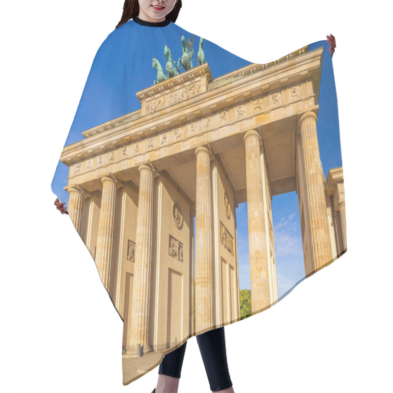 Personality  The Brandenburg Gate In Berlin Hair Cutting Cape