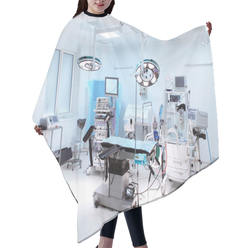 Personality  Interior Of Operating Room Hair Cutting Cape