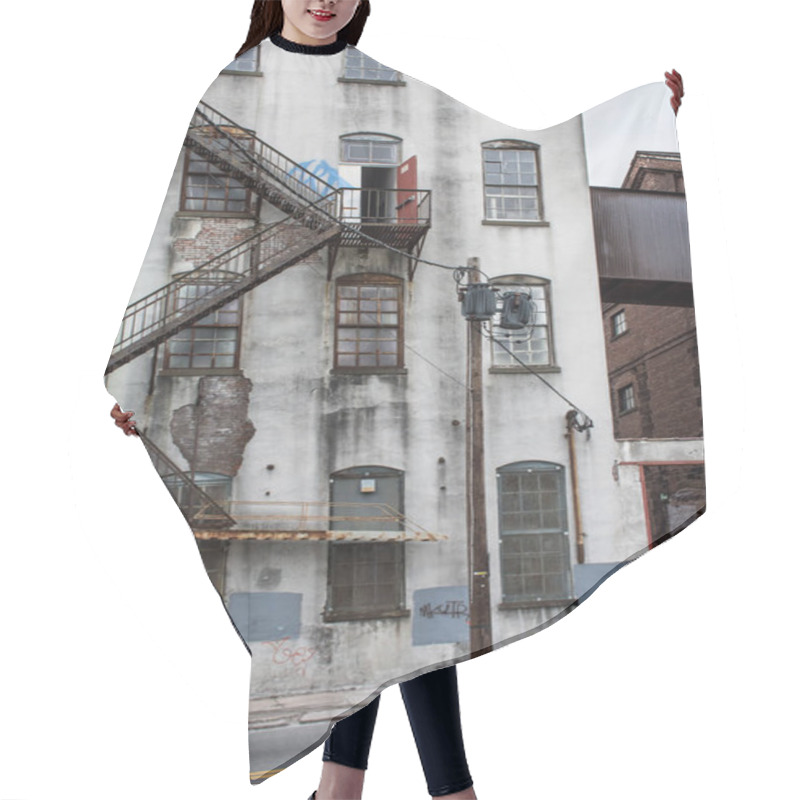 Personality  Old Factory Wall Hair Cutting Cape