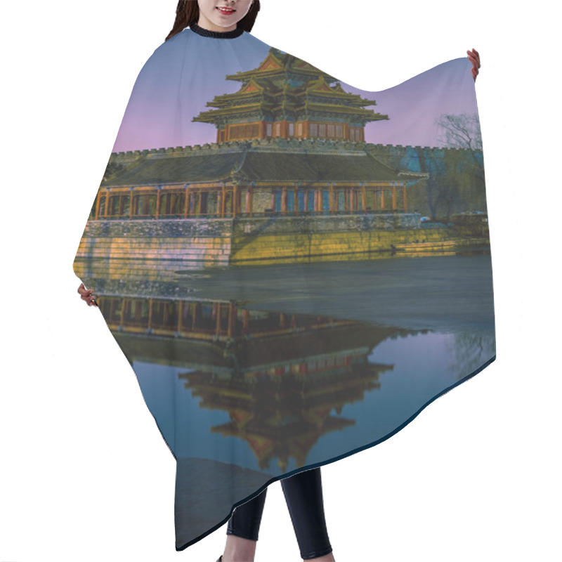 Personality  Northwestern Tower Of The Forbidden City Palace Museum, Reflecting In The Semi-frozen Moat In Beijing, China Hair Cutting Cape