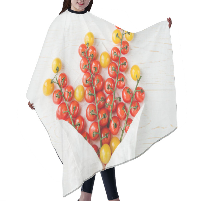 Personality  Fresh Ripe Tomatoes   Hair Cutting Cape