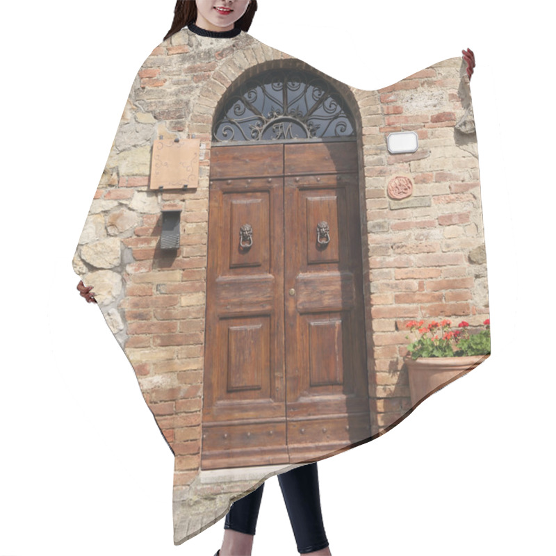 Personality  Entrance To The Tuscan House Hair Cutting Cape