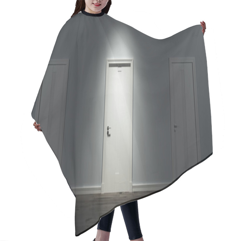 Personality  Illuminated Door In Row Hair Cutting Cape