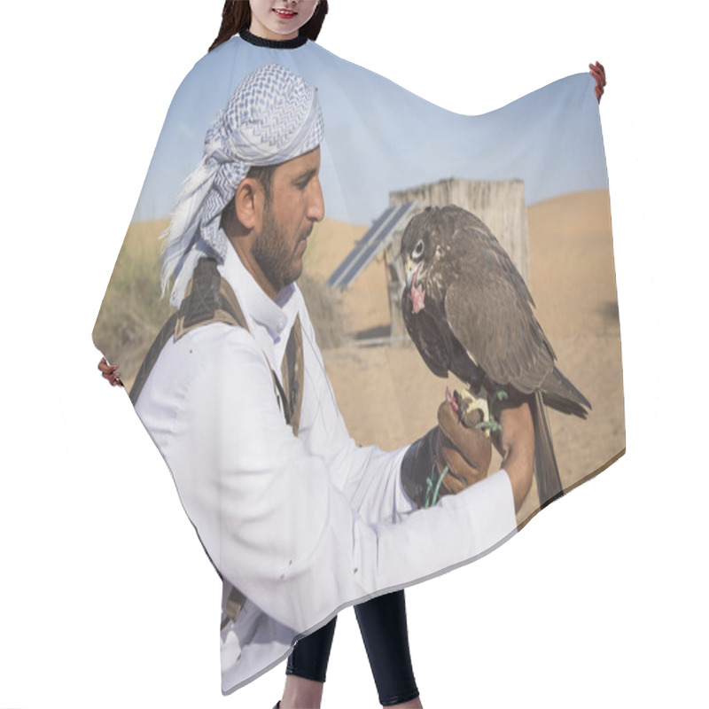 Personality  Falconer With Falcon In Desert Hair Cutting Cape