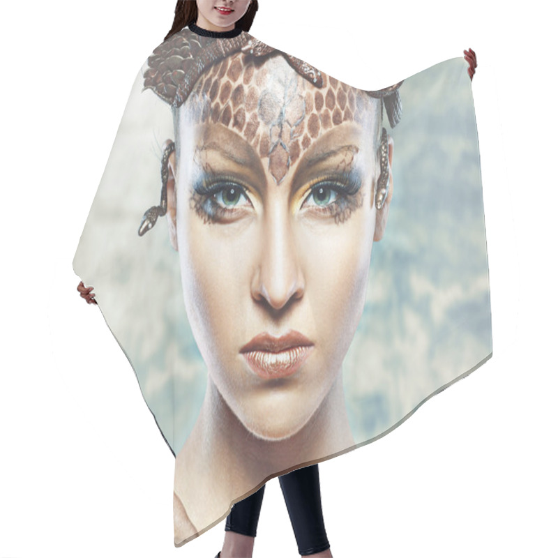 Personality  Gorgon Girl In Dungeon Hair Cutting Cape