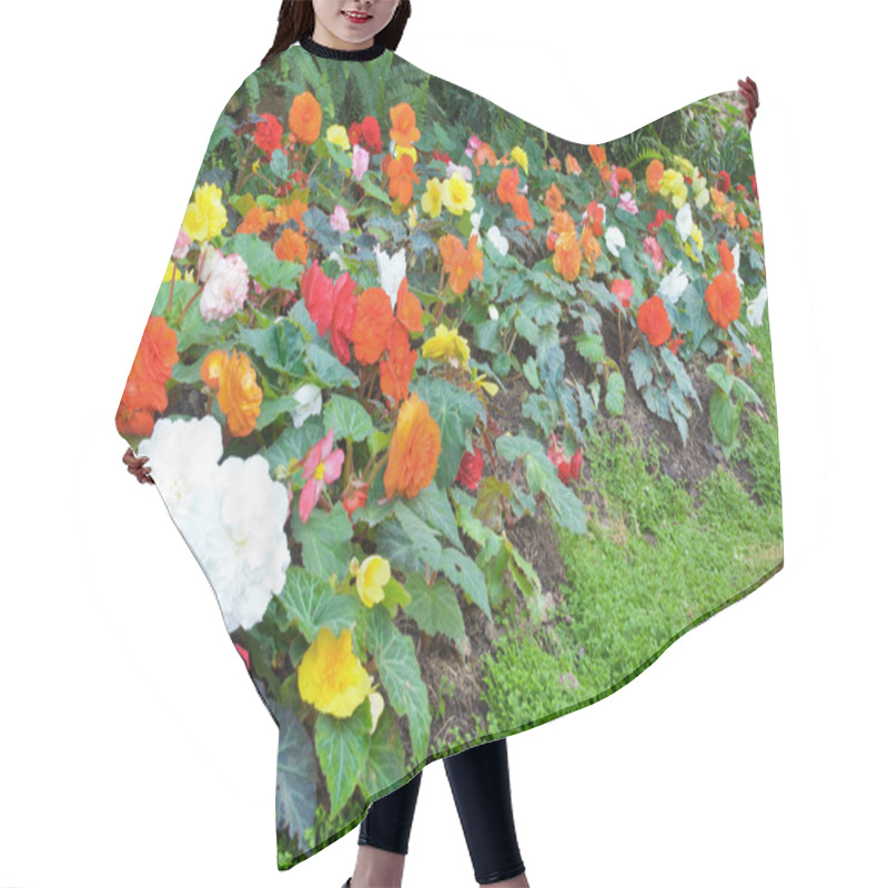 Personality  Begonia Flower Garden Hair Cutting Cape