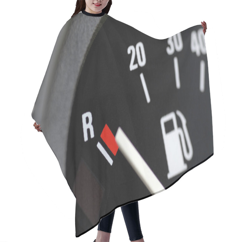 Personality  Fuel Gauge In A Car Hair Cutting Cape