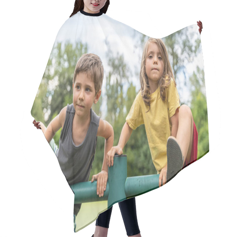 Personality  Twins Boys And Girls Have Fun Climbing Metal Pipes To Play And Screaming Hair Cutting Cape