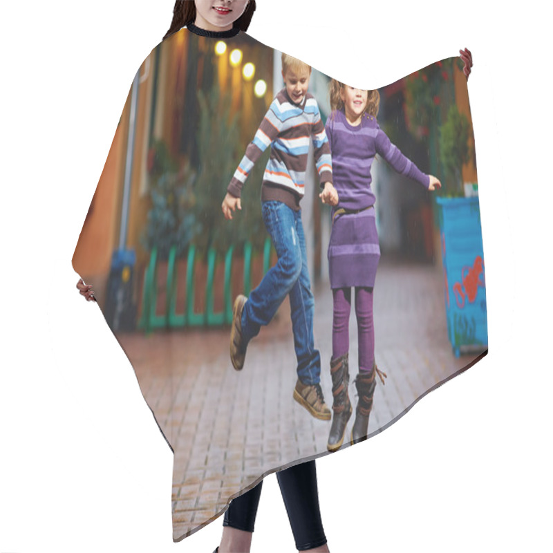 Personality  Happy Kids Jumping Under The Rain Hair Cutting Cape