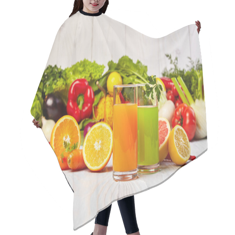 Personality  Fresh Juices With Fruits And Vegetables Hair Cutting Cape