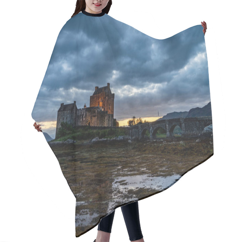 Personality  Sunset Over Eilean Donan Castle, Scotland, United Kingdom Hair Cutting Cape