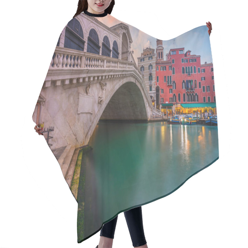 Personality  Venice. Cityscape Image Of Venice With Famous Rialto Bridge And Grand Canal. Hair Cutting Cape