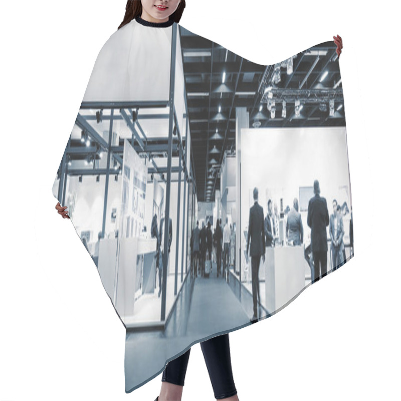 Personality  Blurred Business People Trade Fair Stands Hair Cutting Cape