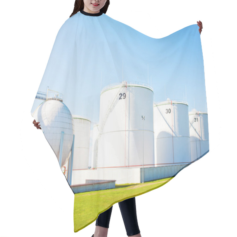 Personality  Oil Storage Tanks Hair Cutting Cape