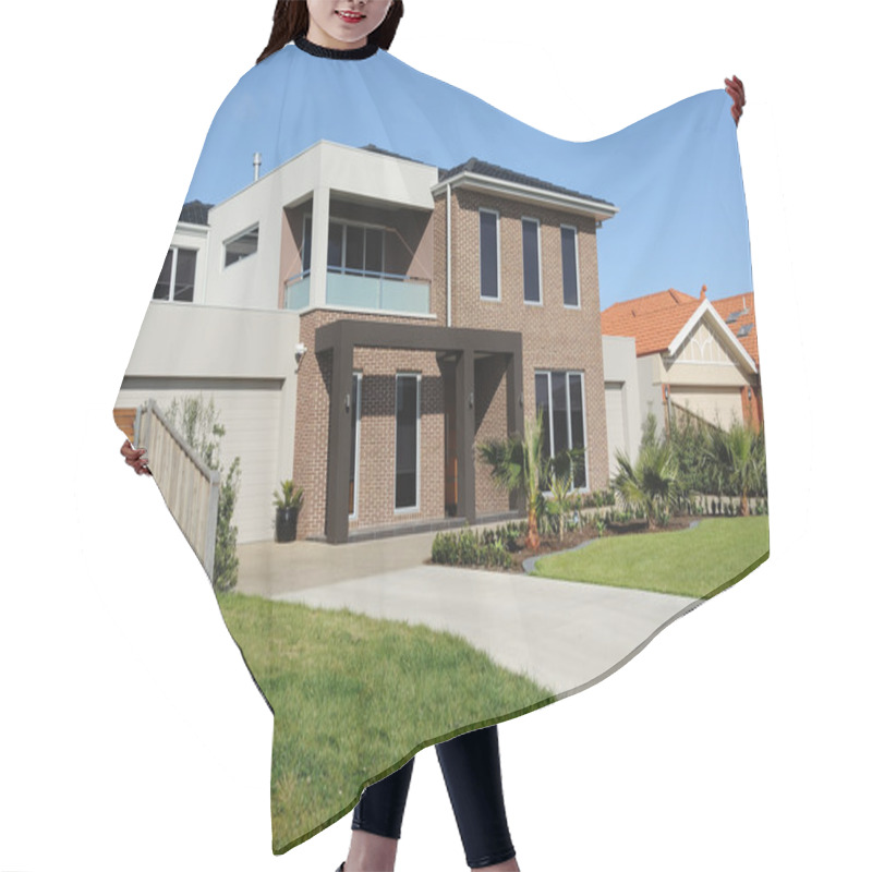 Personality  Modern Suburban House Hair Cutting Cape