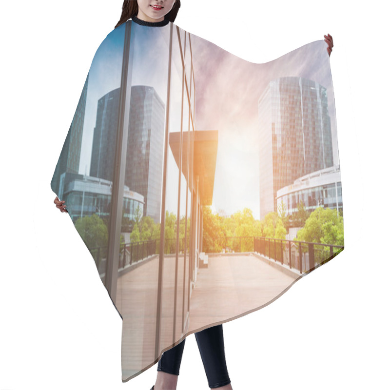 Personality  Office Buildings Hair Cutting Cape