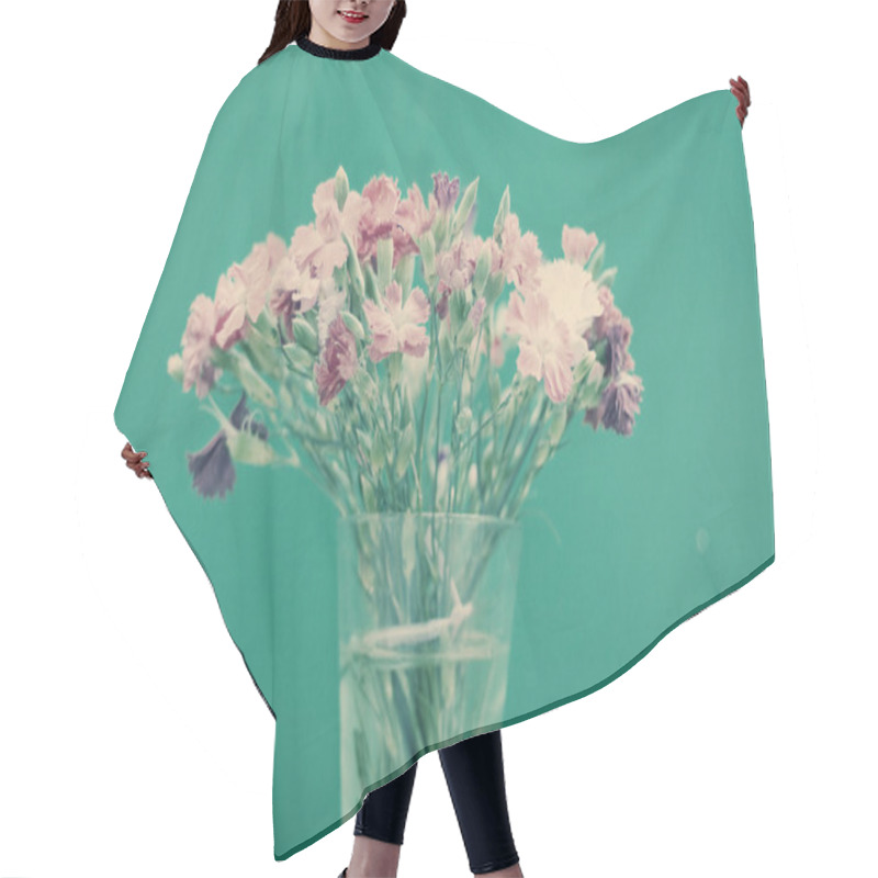 Personality  Bunch Of Flowers In Vase Hair Cutting Cape