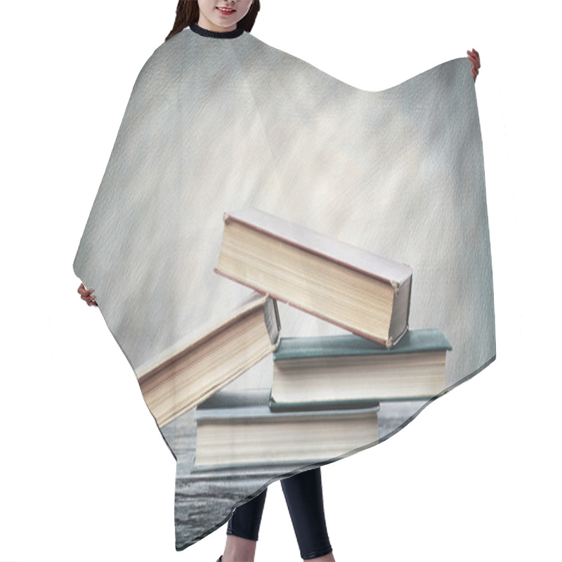 Personality  Books On Wooden Table Hair Cutting Cape