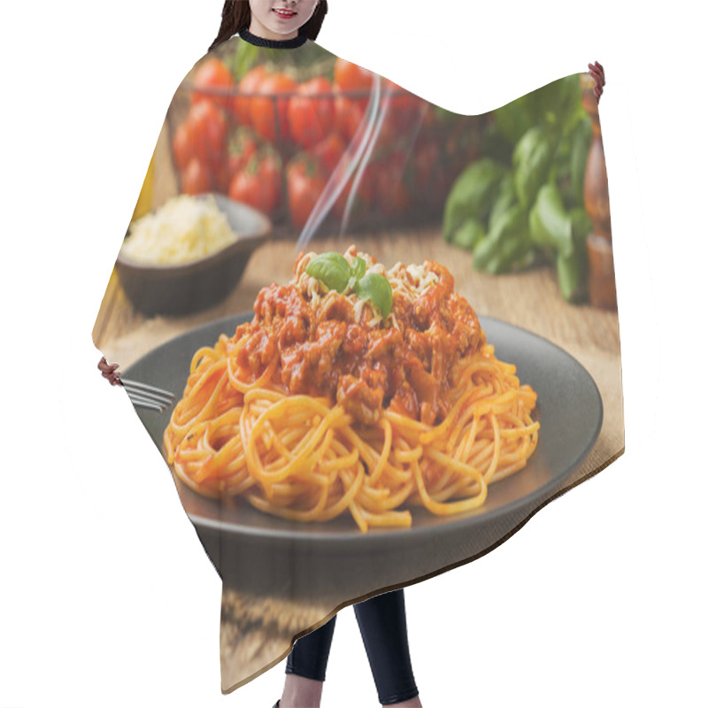 Personality  Delicious Spaghetti Served On A Black Plate Hair Cutting Cape