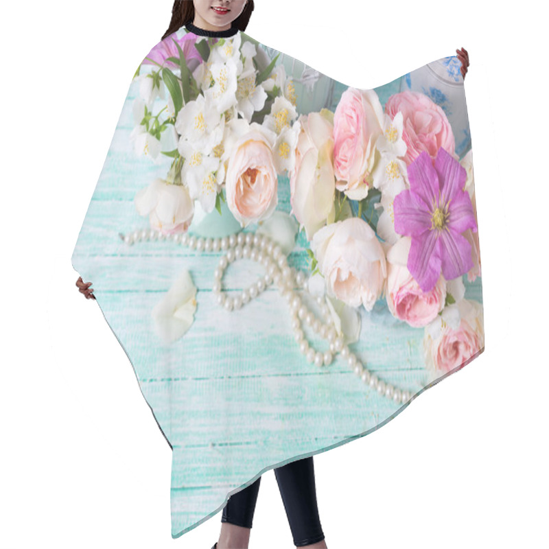 Personality  Roses, Jasmine And Clematis   Flowers Hair Cutting Cape