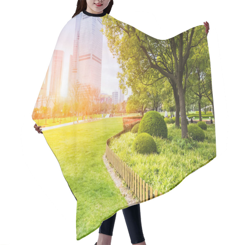 Personality  City Park In Shangha Hair Cutting Cape