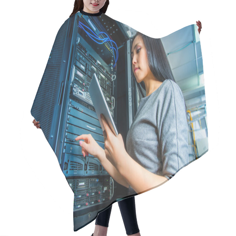 Personality  Engineer Businesswoman In Network Server Room Hair Cutting Cape