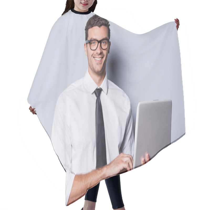 Personality  Confident IT Expert. Hair Cutting Cape