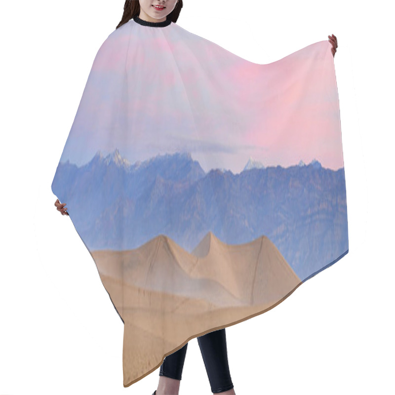 Personality  Desert Sand Dunes Hair Cutting Cape