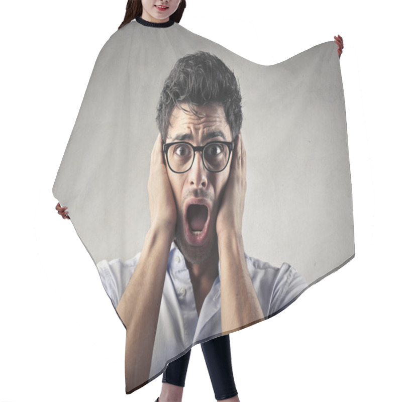 Personality  Scream It Out Hair Cutting Cape