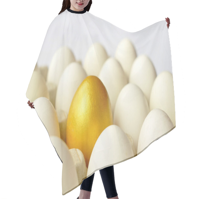 Personality  Surprise - Golden Egg Among White Eggs Hair Cutting Cape