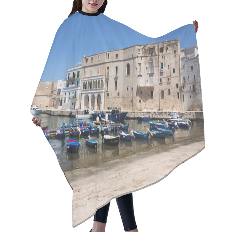 Personality  Traditional Red And Blue Fishing Boats In Monopoli Port Near Castle Of Carlo V, Apulia, Bari Province, Italy Hair Cutting Cape