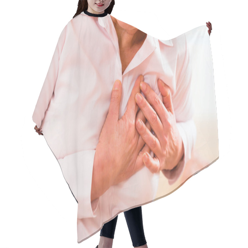 Personality  Senior Woman Having Heart Attack Hair Cutting Cape