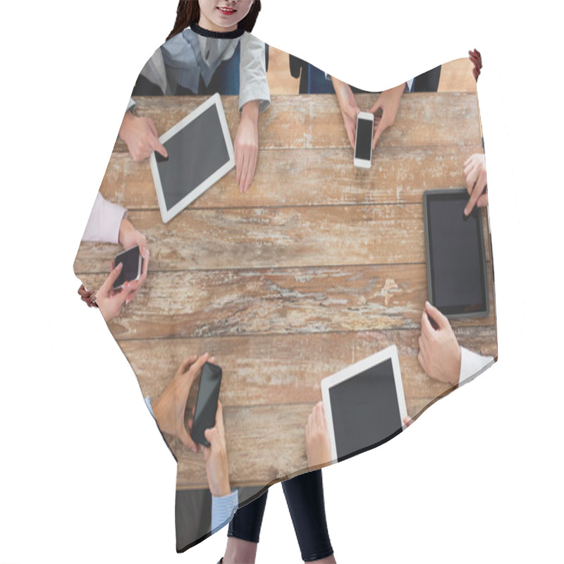 Personality  Business Team With Smartphones And Tablet Pc Hair Cutting Cape