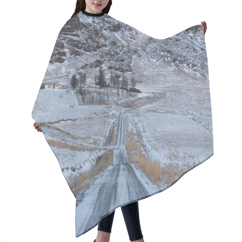 Personality  Icelandic Landscape Hair Cutting Cape