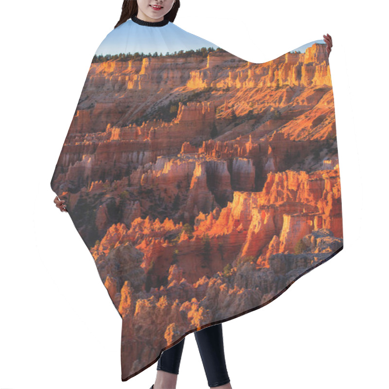 Personality  Scenic View Of Stunning Red Sandstone Hoodoos In Bryce Canyon National Park In Utah, USA Hair Cutting Cape