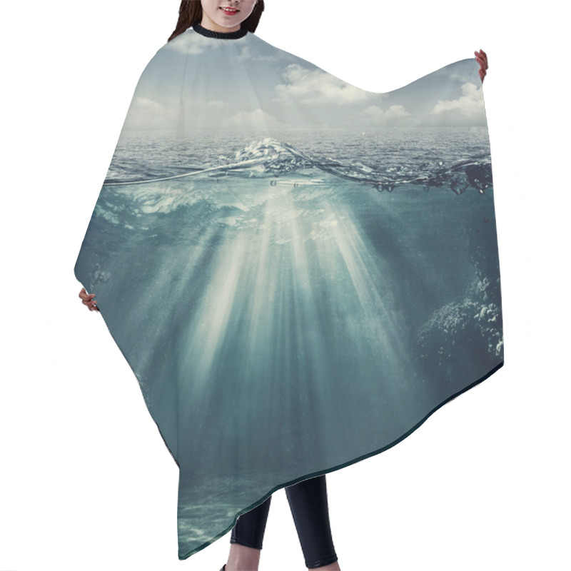 Personality  Retro Style Marine Landscape Hair Cutting Cape