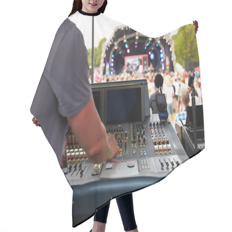 Personality  Sound And Lighting Engineer At An Festival Concert Hair Cutting Cape