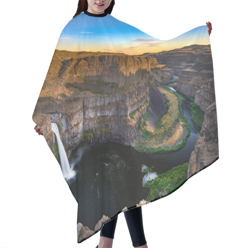 Personality  Palouse Falls, Washington Hair Cutting Cape