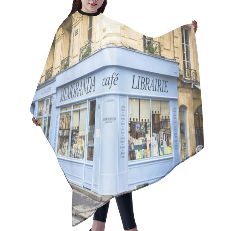 Personality  REIMS  CHAMPAGNE - FRANCE. AUGUST 17, 2017: Bookshop With Wooden Facade Of Ancient Books With A Retro Charm. France. Hair Cutting Cape