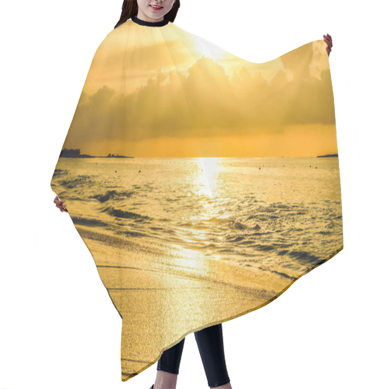 Personality  Golden Sunset, Paradise Island, Bahamas. Sunrise On Golden Beach. Beautiful Gold Background Landscape. Golden Sky Sun Rays Background Summer Sunrise Wallpaper. Golden Abstract Background Wallpaper Hair Cutting Cape