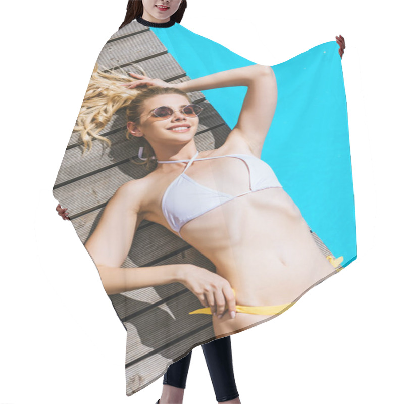 Personality  Top View Of Smiling Blonde Woman In Bikini And Sunglasses Resting Near Pool Hair Cutting Cape