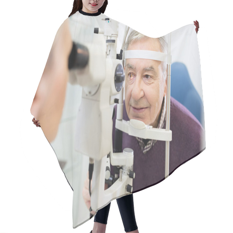 Personality  Eye Specialist Determines Distance Of Eyes Pupil To Patient Hair Cutting Cape