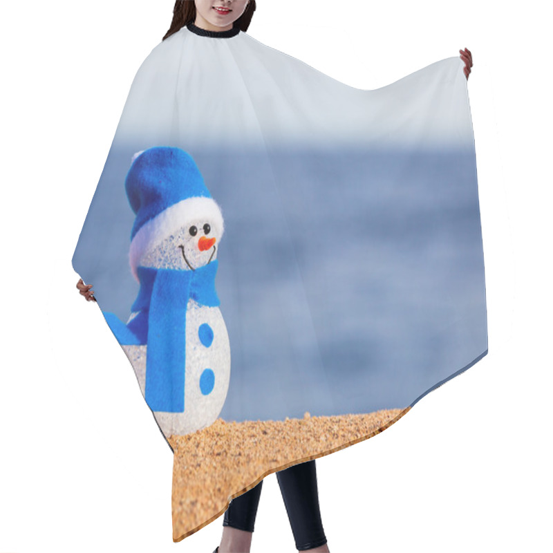 Personality  Snowman On Sand Hair Cutting Cape