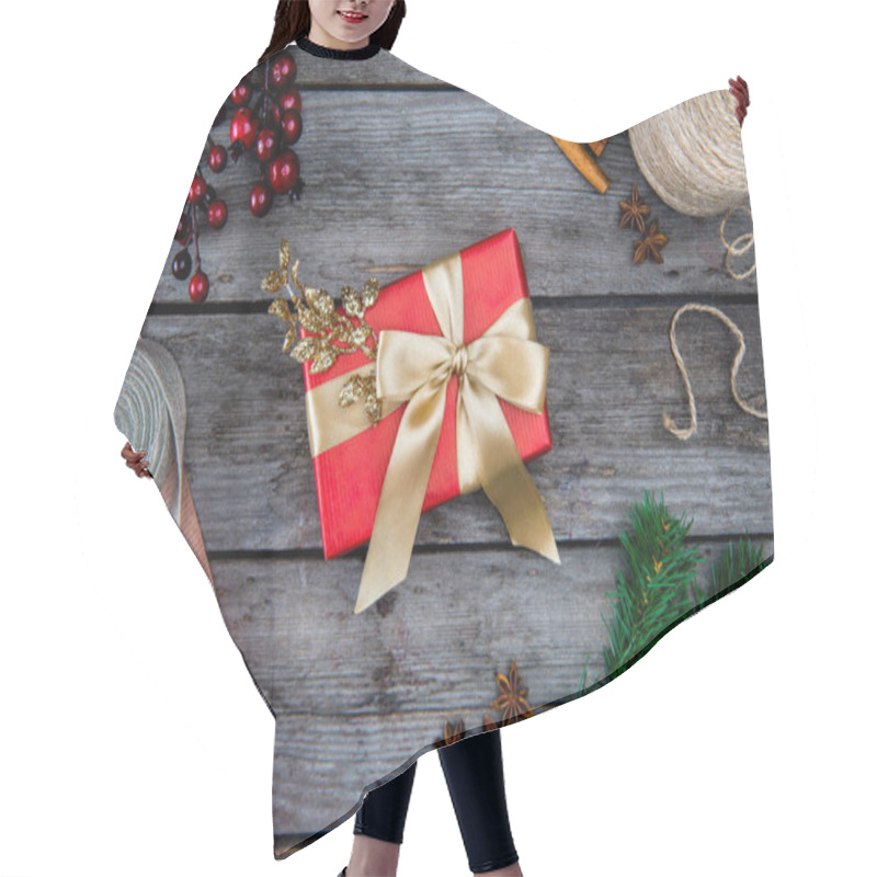 Personality  Christmas Present With Golden Ribbon Hair Cutting Cape