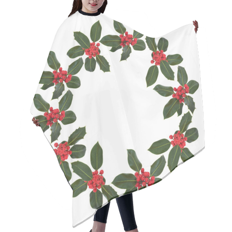 Personality  Holly Leaf And Berry Wreath Hair Cutting Cape