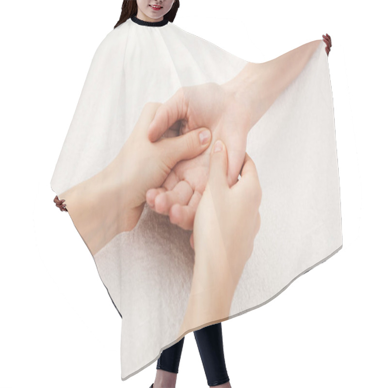 Personality  Hand Massage Closeup, Acupressure Hair Cutting Cape