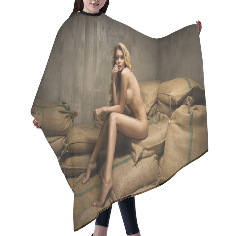 Personality  Sexy Fit Naked Woman On Sackcloth Hair Cutting Cape