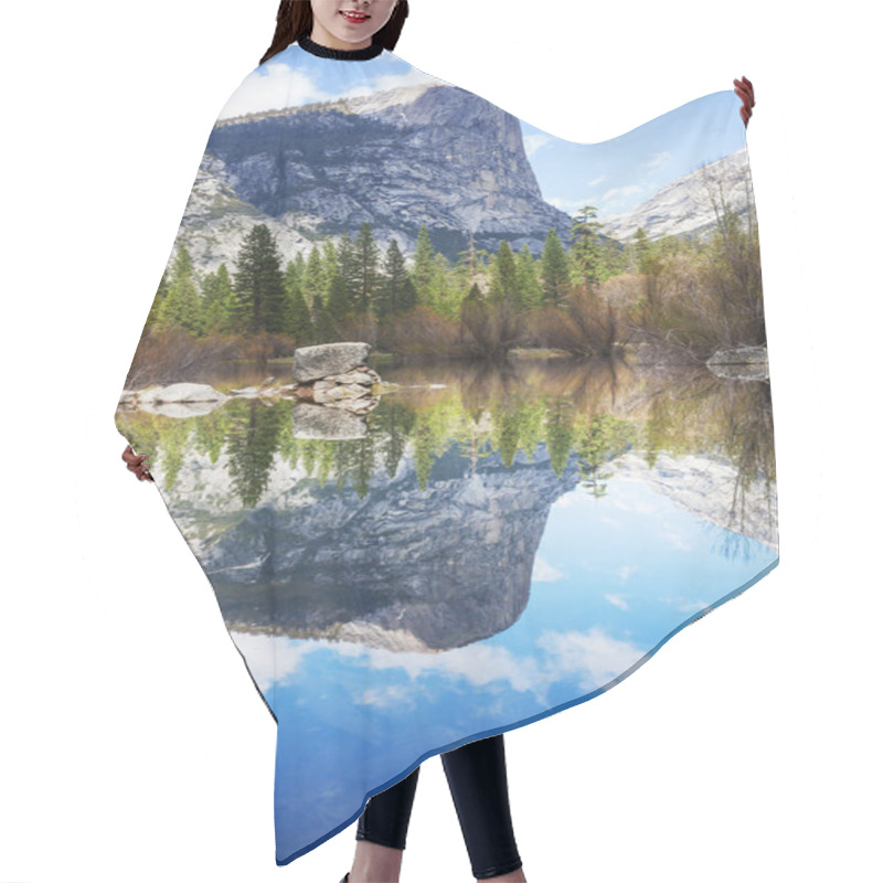 Personality  Mirror Lake Hair Cutting Cape